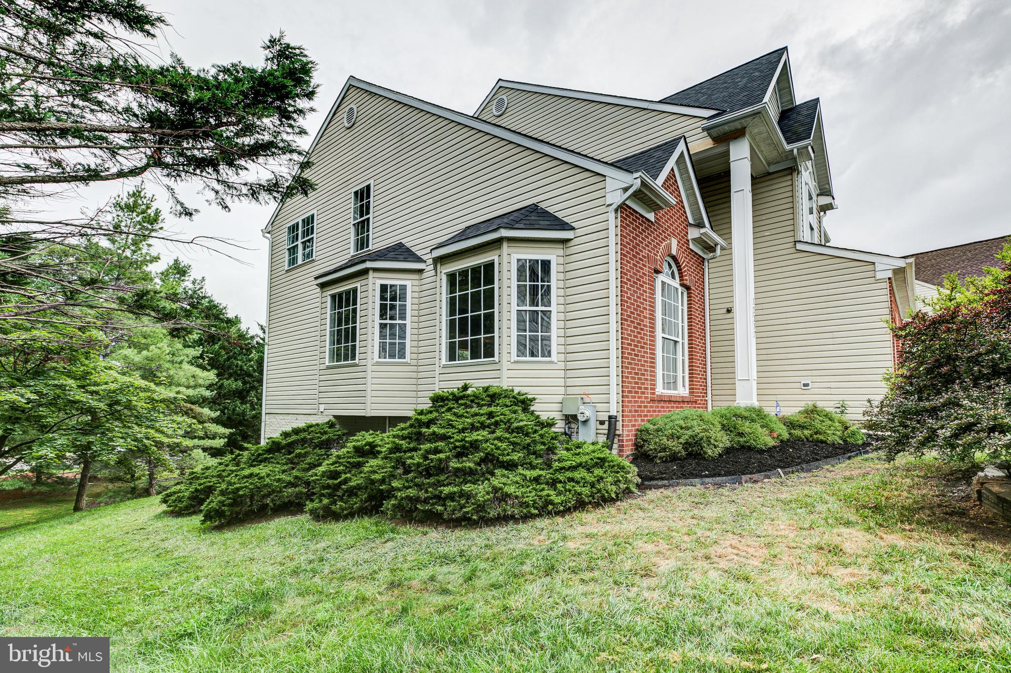 NORTHRIDGE - Residential