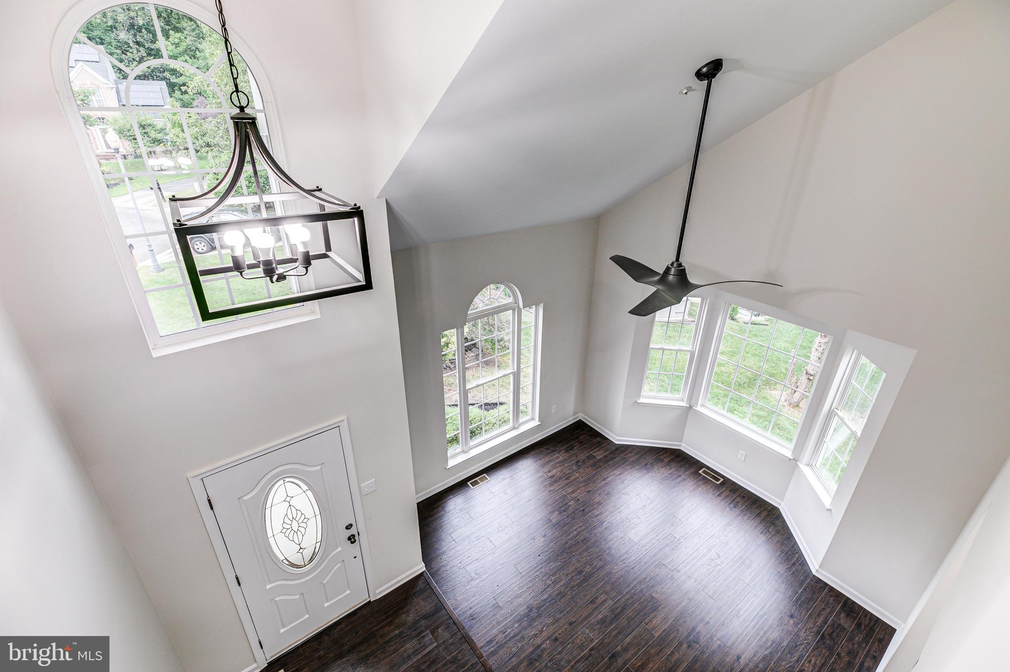 NORTHRIDGE - Residential