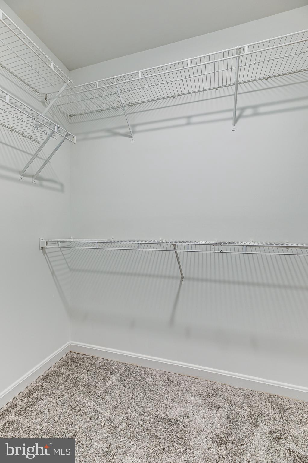 NORTHRIDGE - Residential