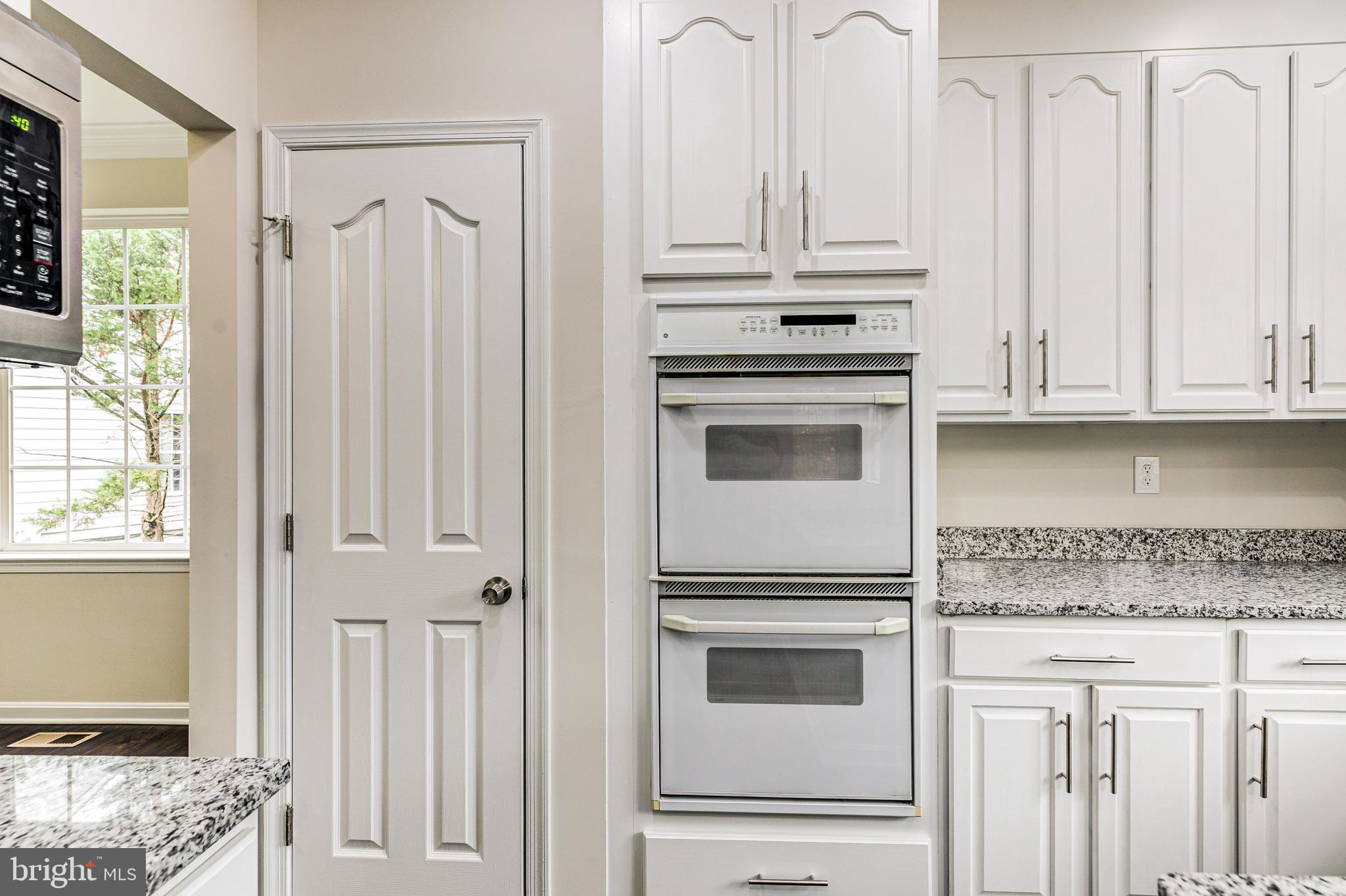 NORTHRIDGE - Residential