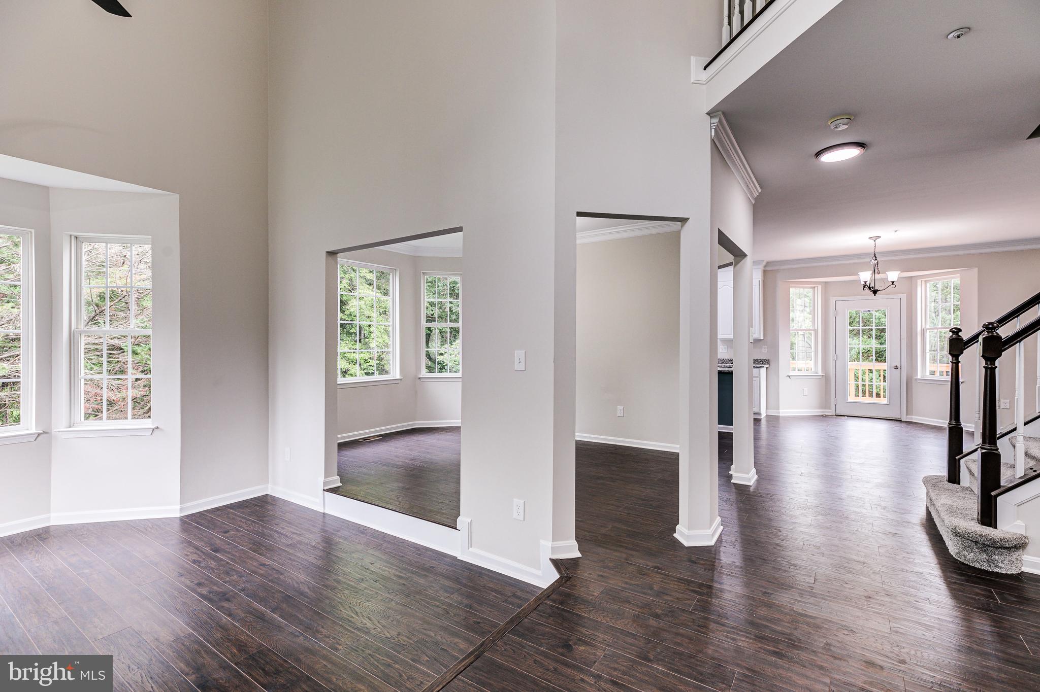 NORTHRIDGE - Residential