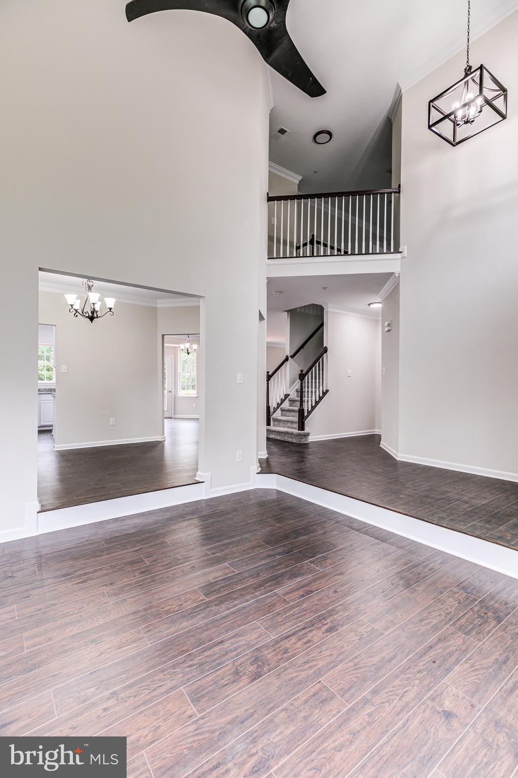 NORTHRIDGE - Residential