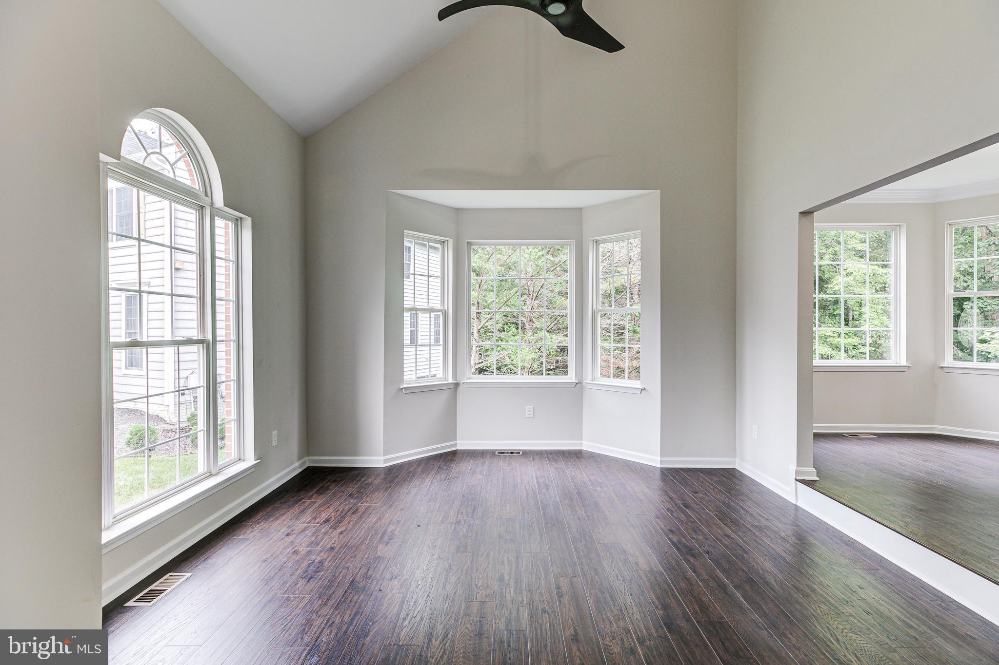 NORTHRIDGE - Residential