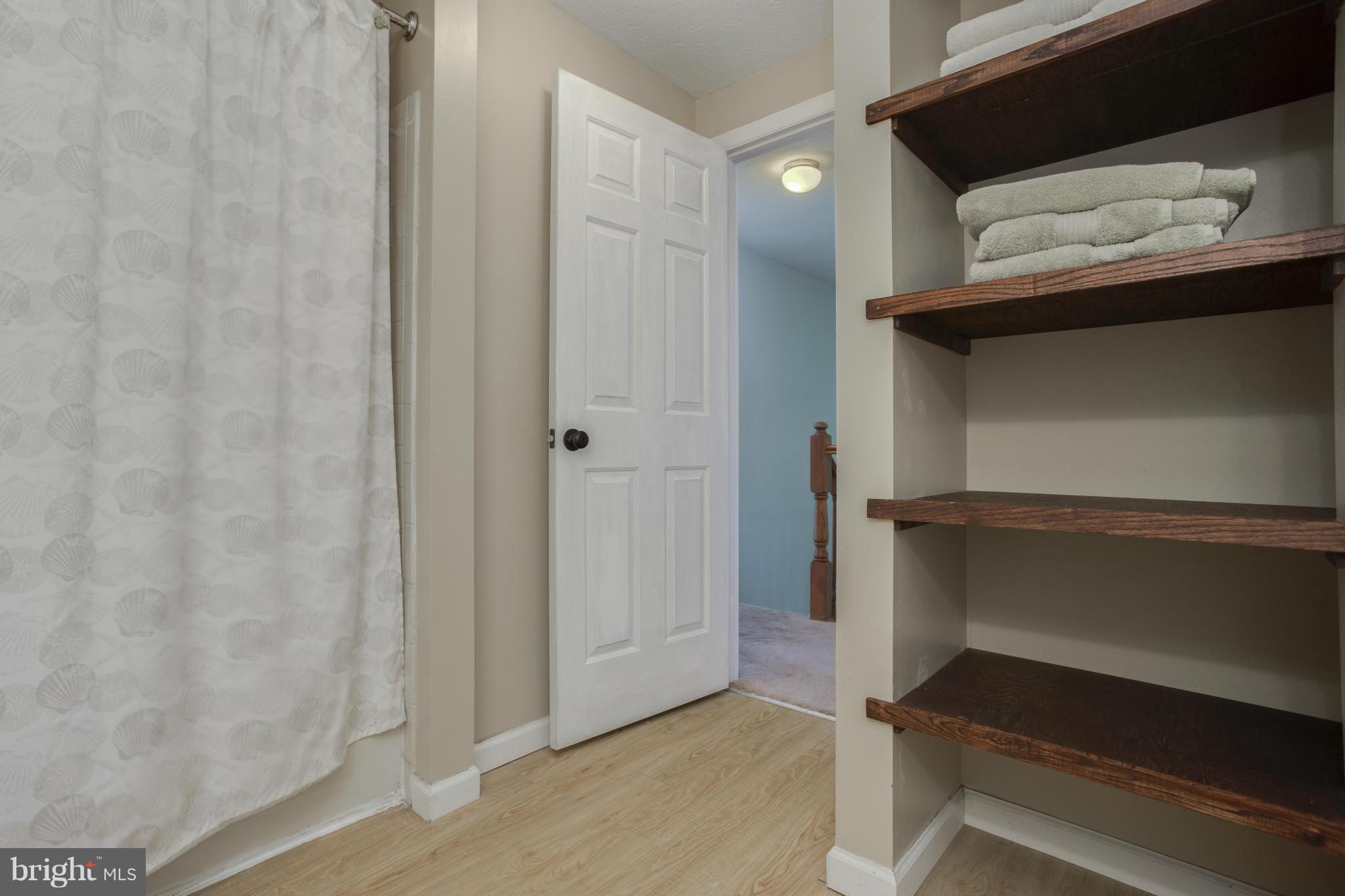 CROSBY HILL - Residential