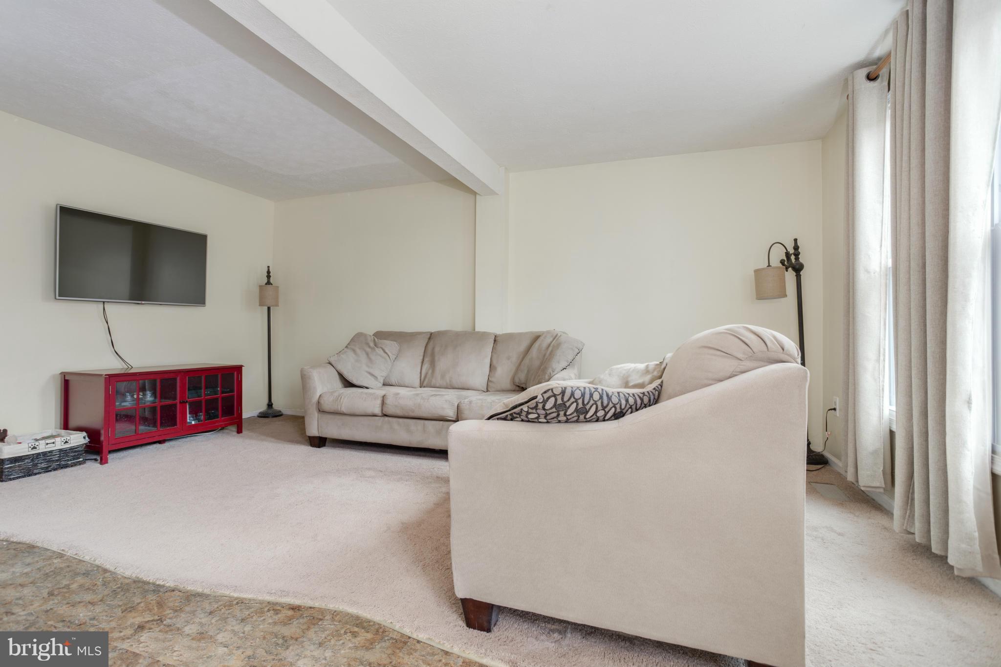 CROSBY HILL - Residential