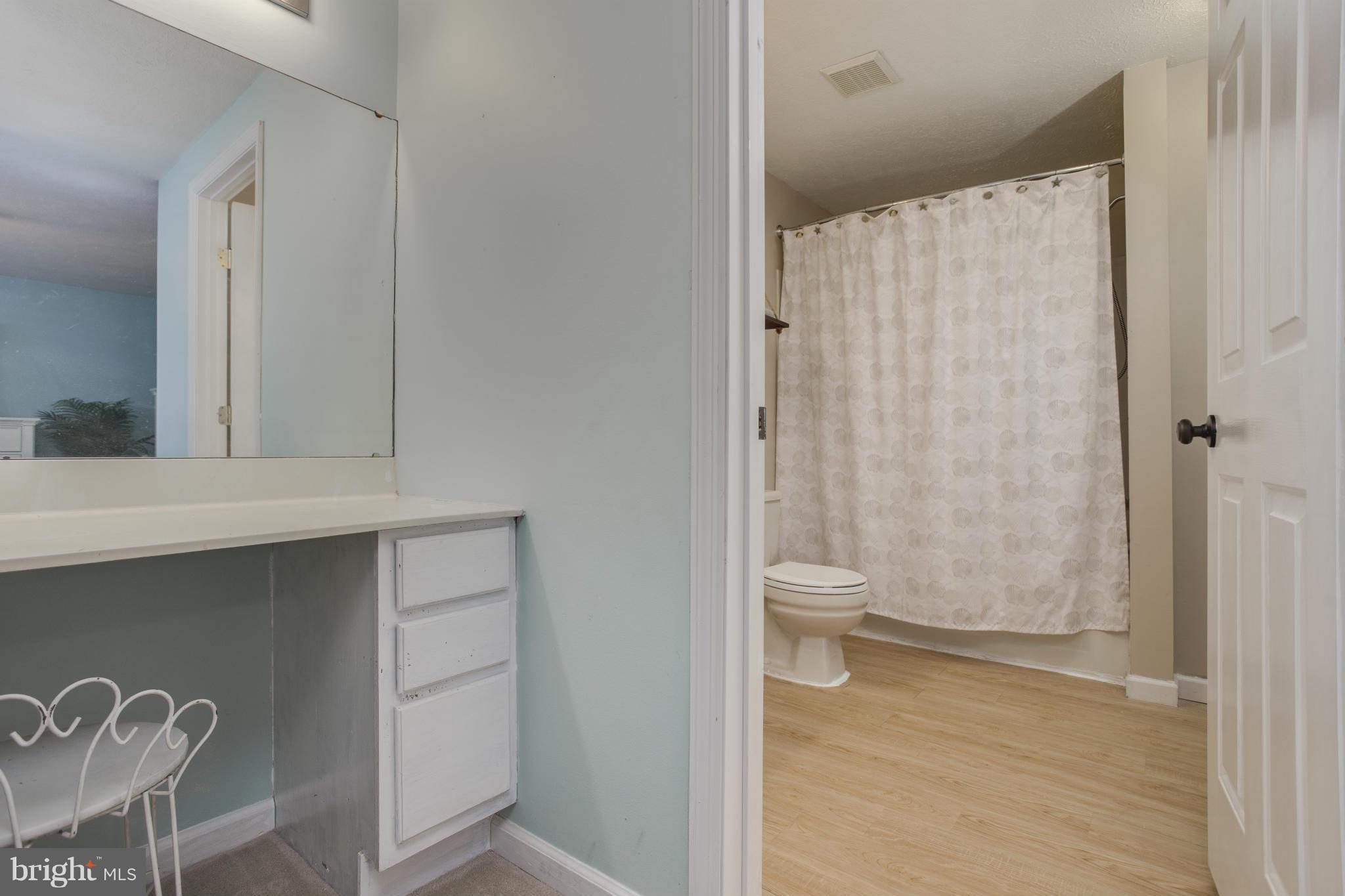 CROSBY HILL - Residential