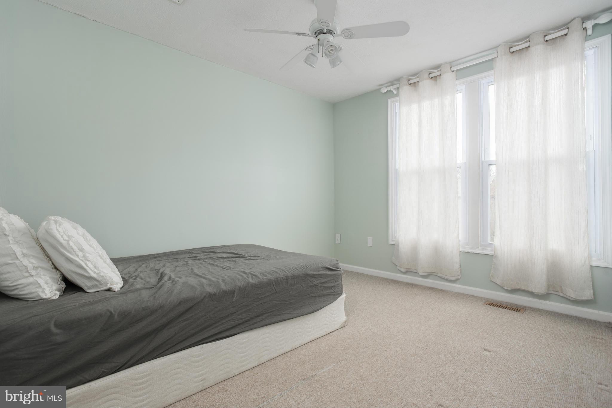 CROSBY HILL - Residential