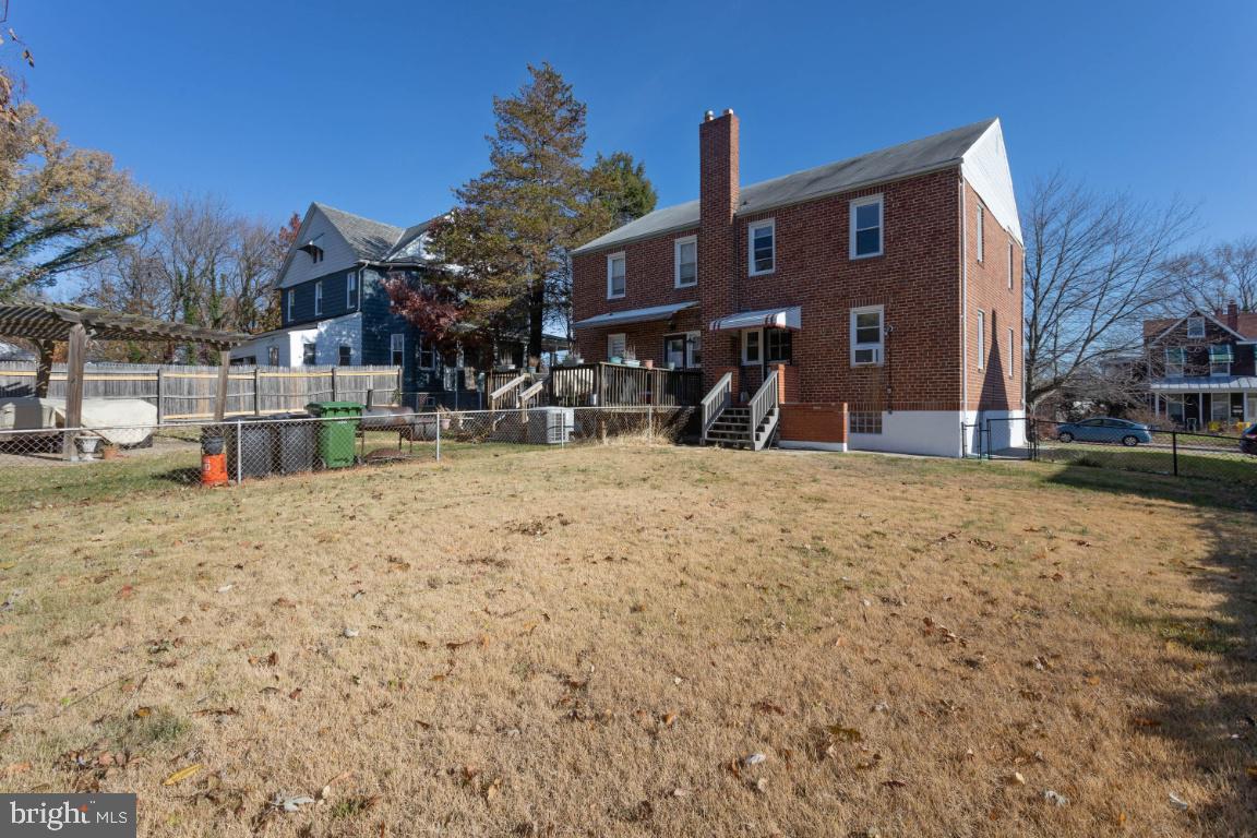 LAURAVILLE HISTORIC DISTRICT - Residential