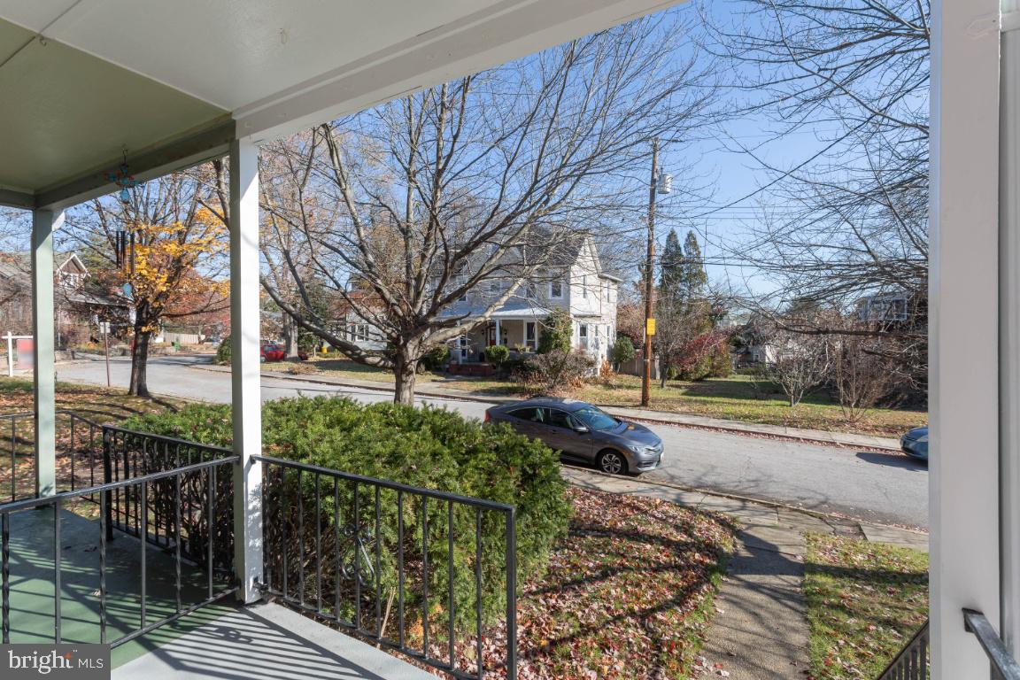 LAURAVILLE HISTORIC DISTRICT - Residential