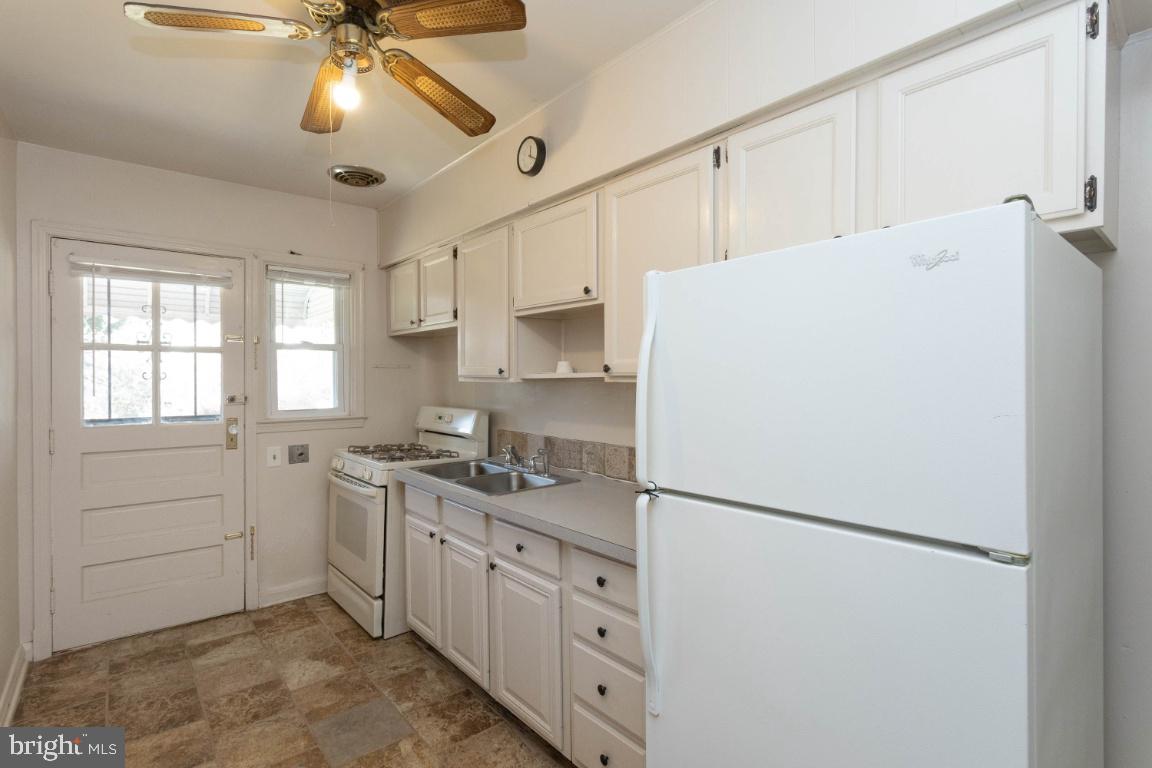 LAURAVILLE HISTORIC DISTRICT - Residential