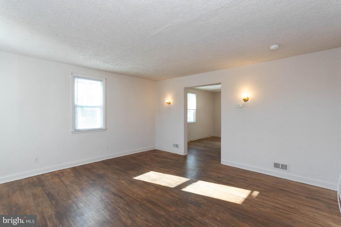 LAURAVILLE HISTORIC DISTRICT - Residential