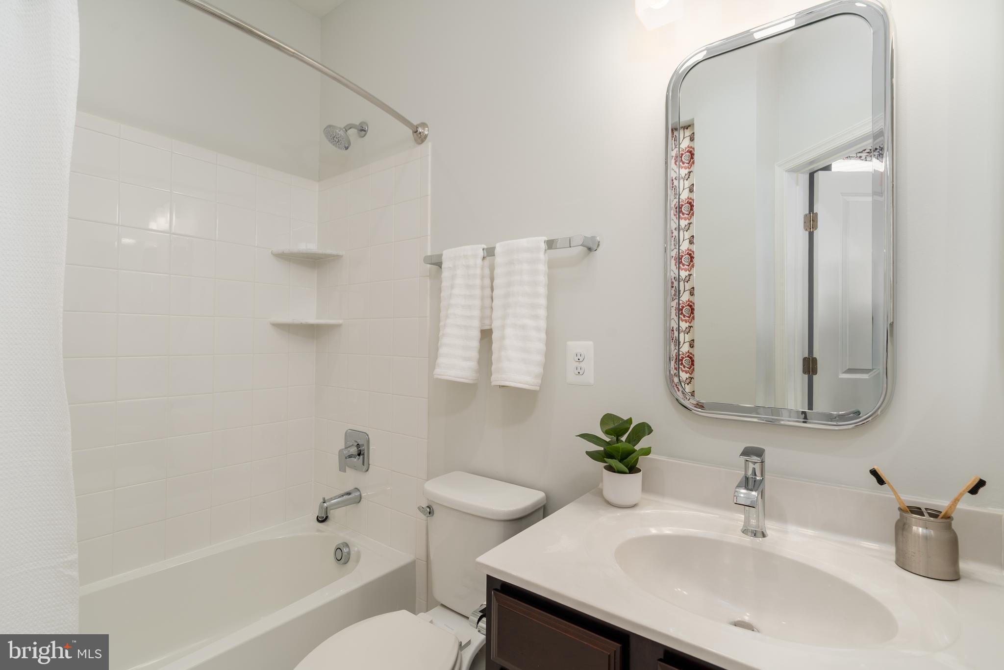 POTOMAC OVERLOOK AT NATIONAL HARBOR - Residential