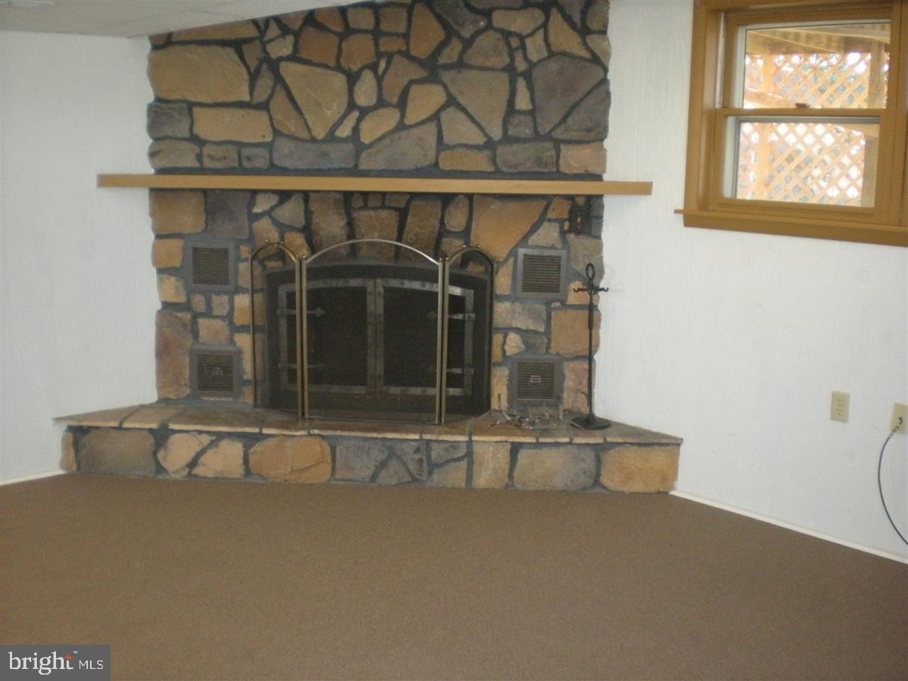 TWIN PINES - Residential