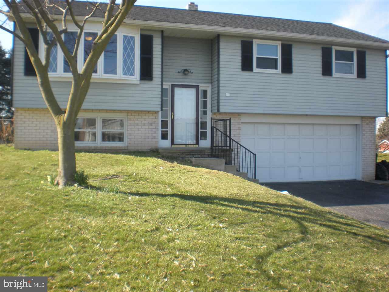 TWIN PINES - Residential