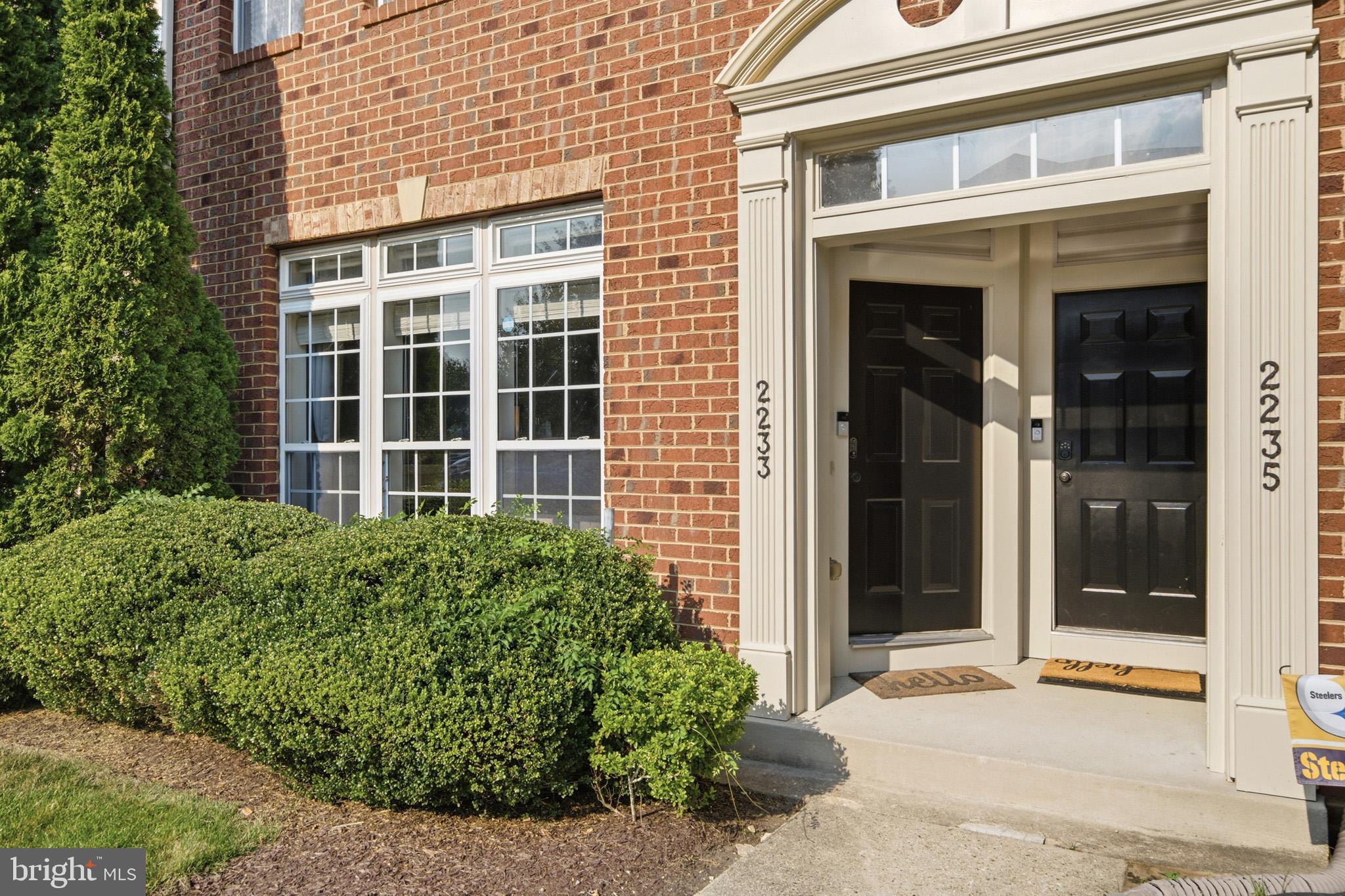 2233 IVY LANE 3
