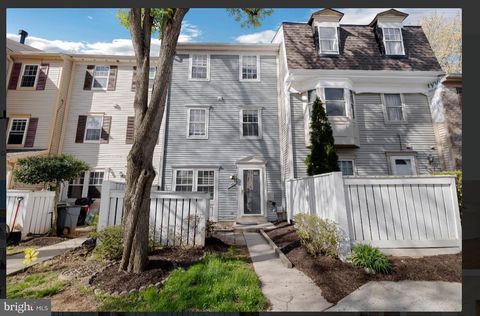 Condo For Sale - 11462 Fruitwood Way #98<br/> GERMANTOWN, MD 20876