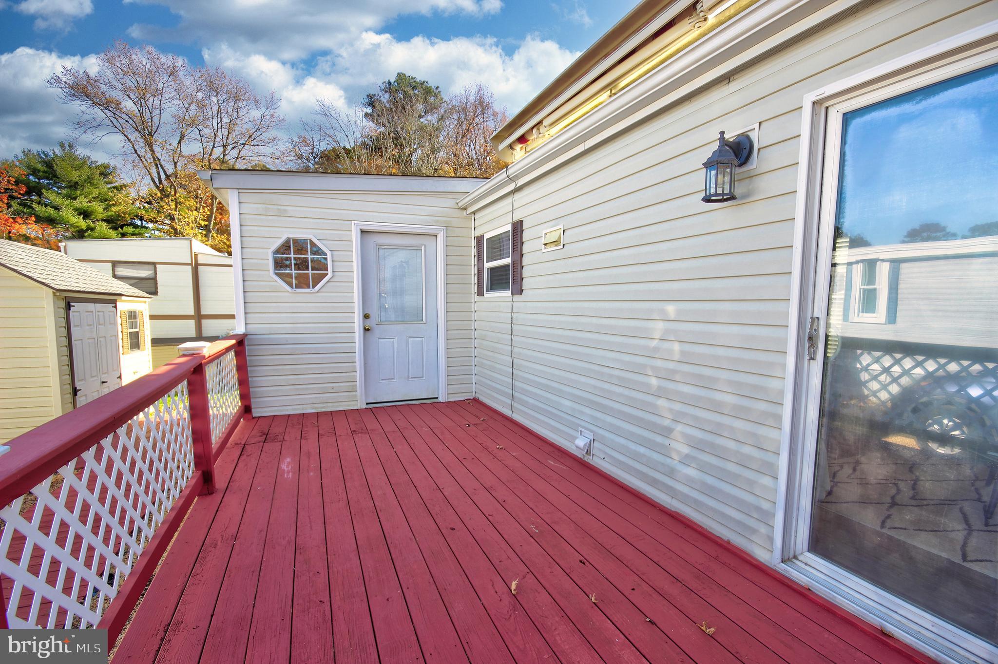 WHITE HORSE PARK I - Residential