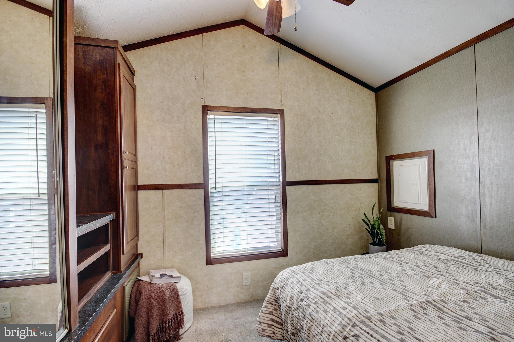 WHITE HORSE PARK I - Residential