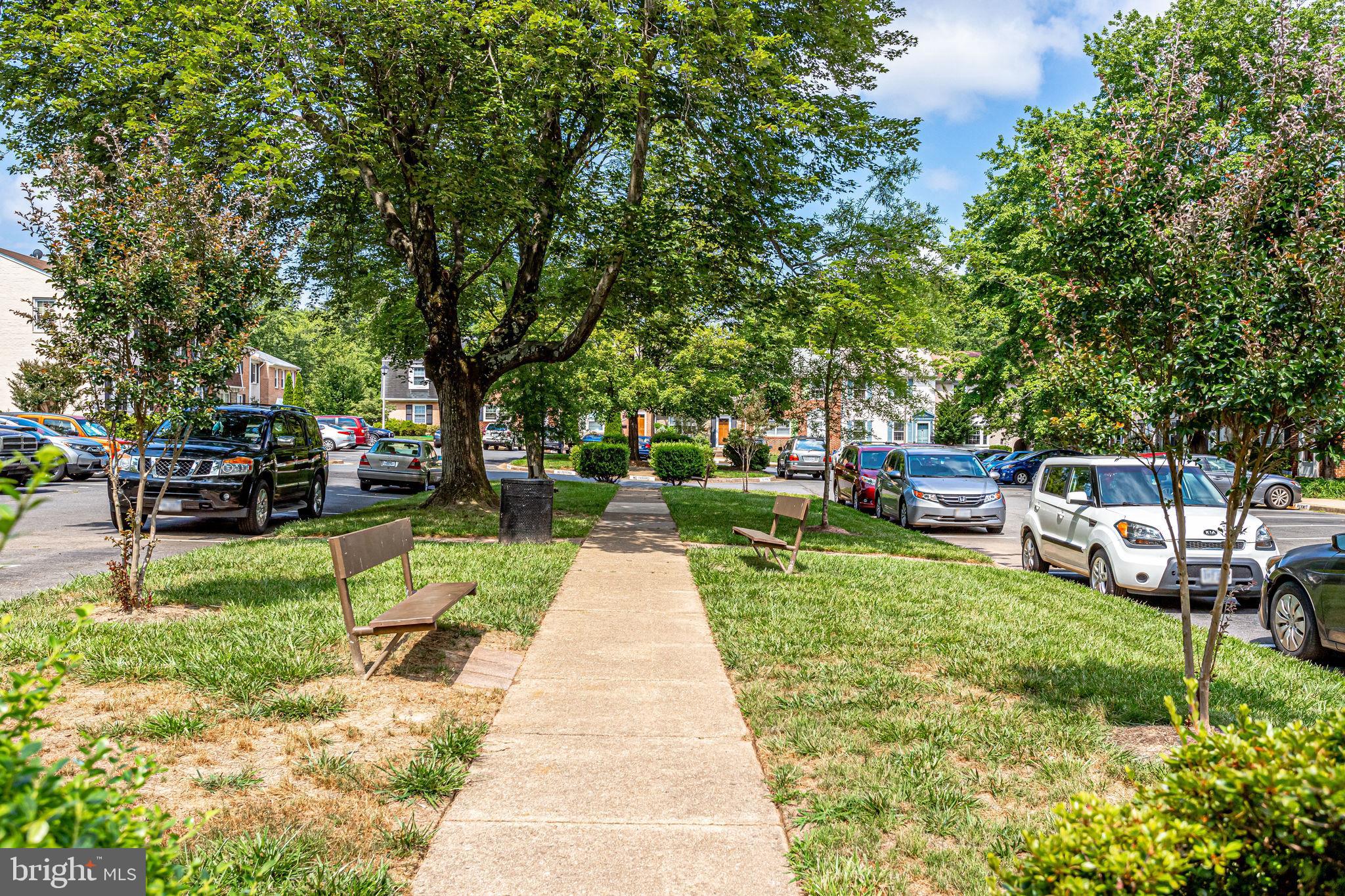 STRATHMEADE SQUARE - Residential