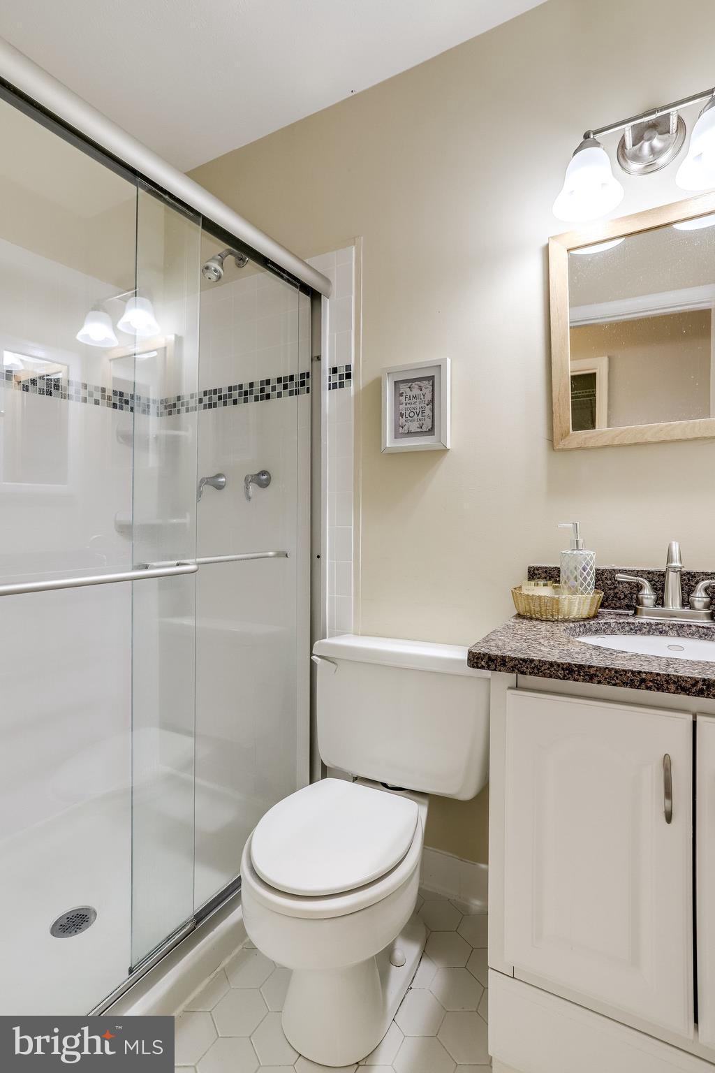 STRATHMEADE SQUARE - Residential