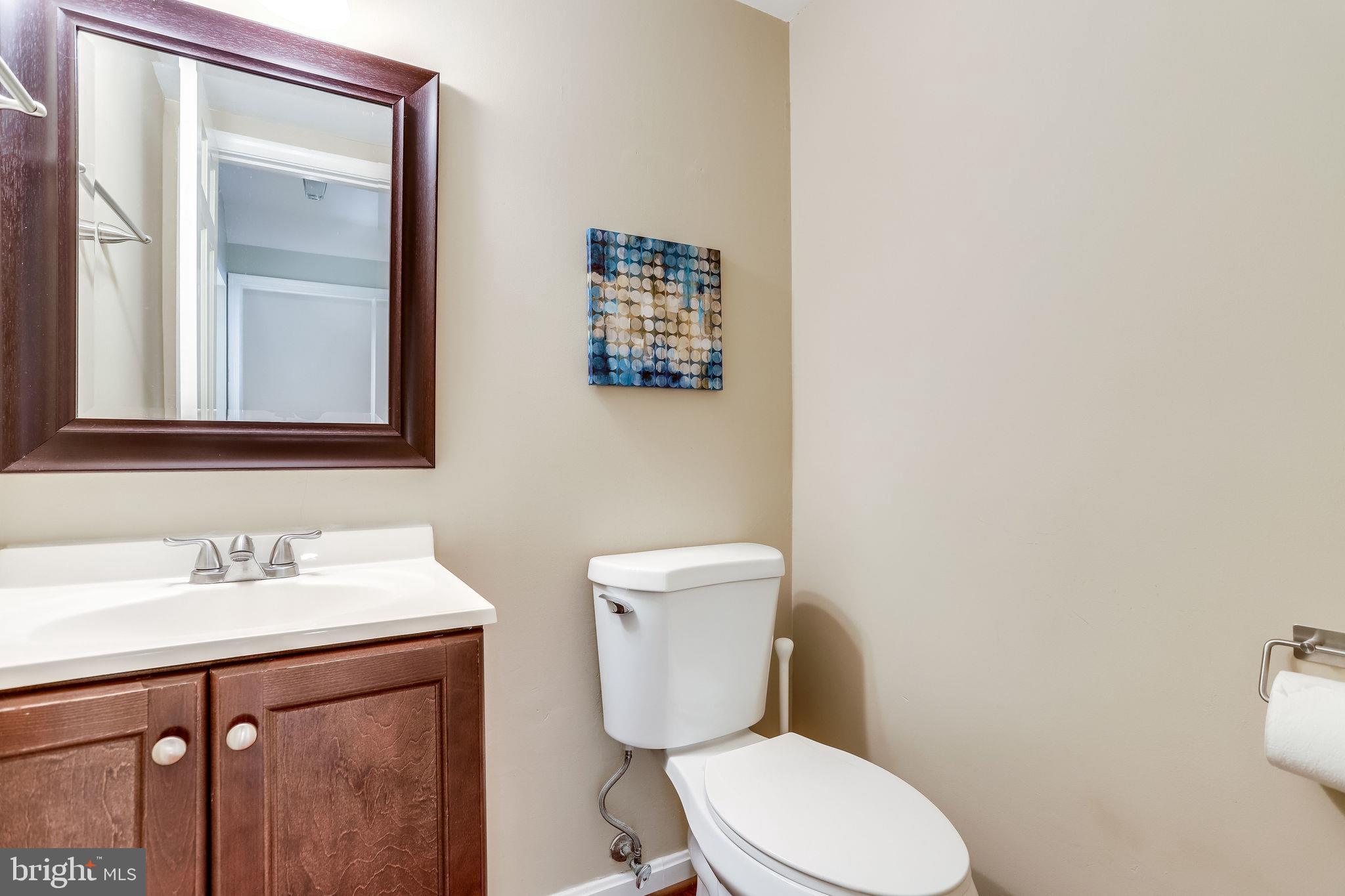 STRATHMEADE SQUARE - Residential