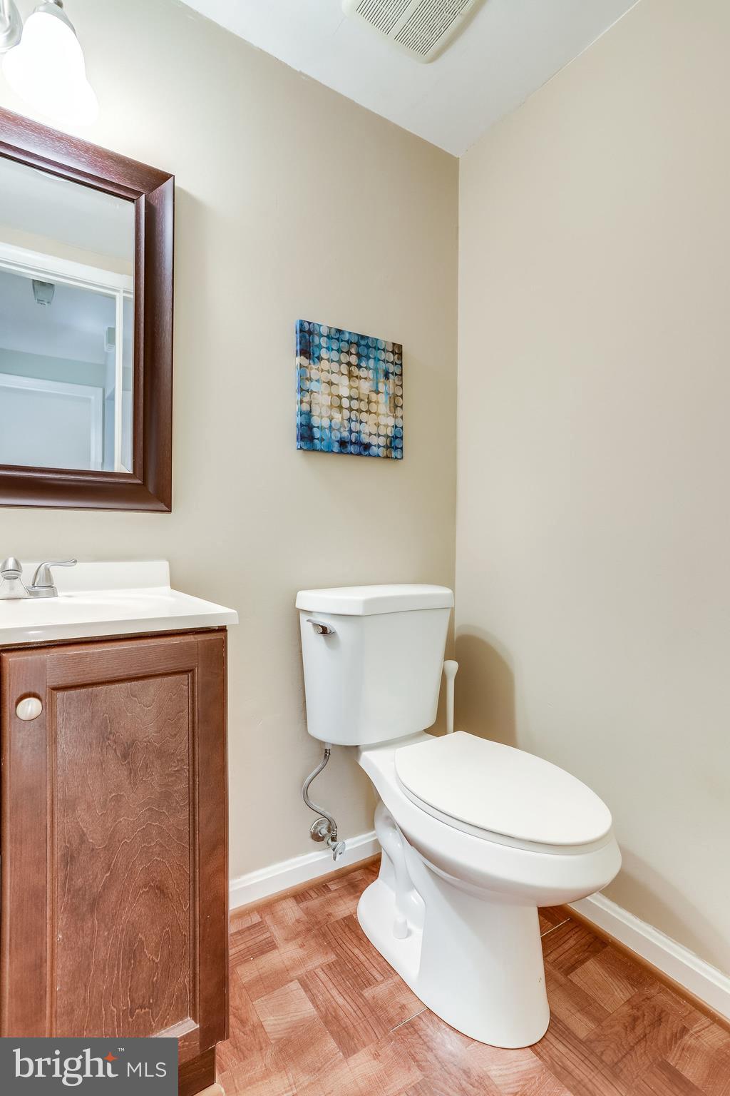 STRATHMEADE SQUARE - Residential