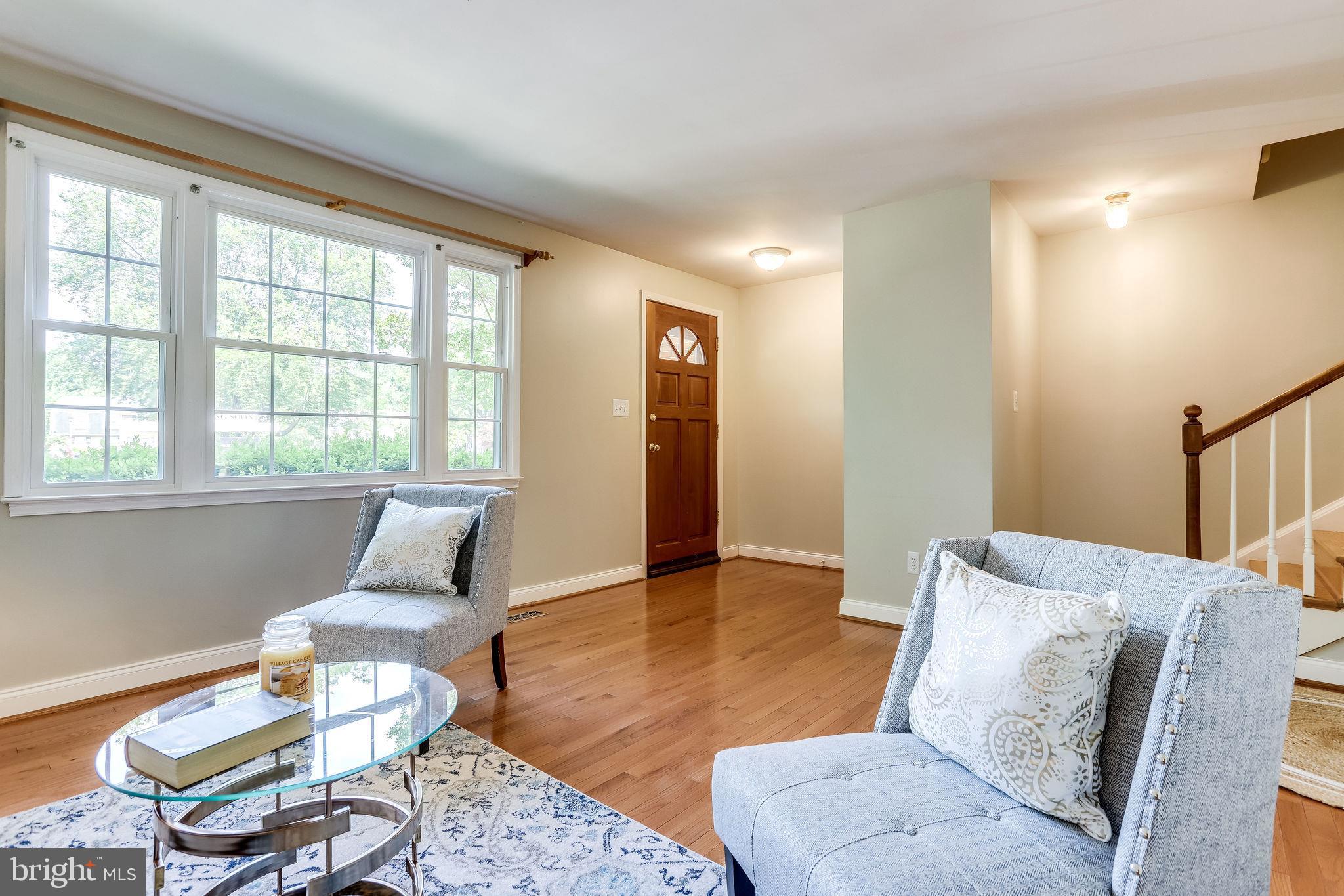 STRATHMEADE SQUARE - Residential