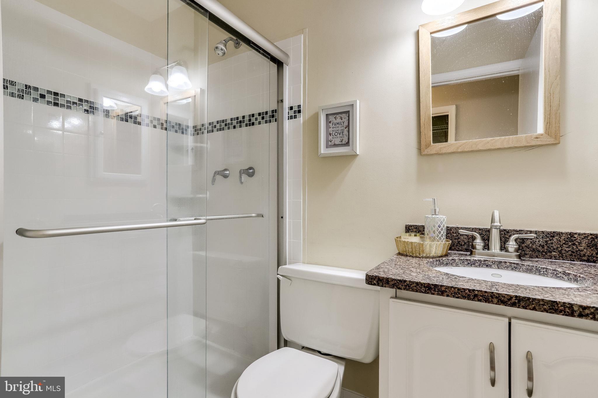 STRATHMEADE SQUARE - Residential