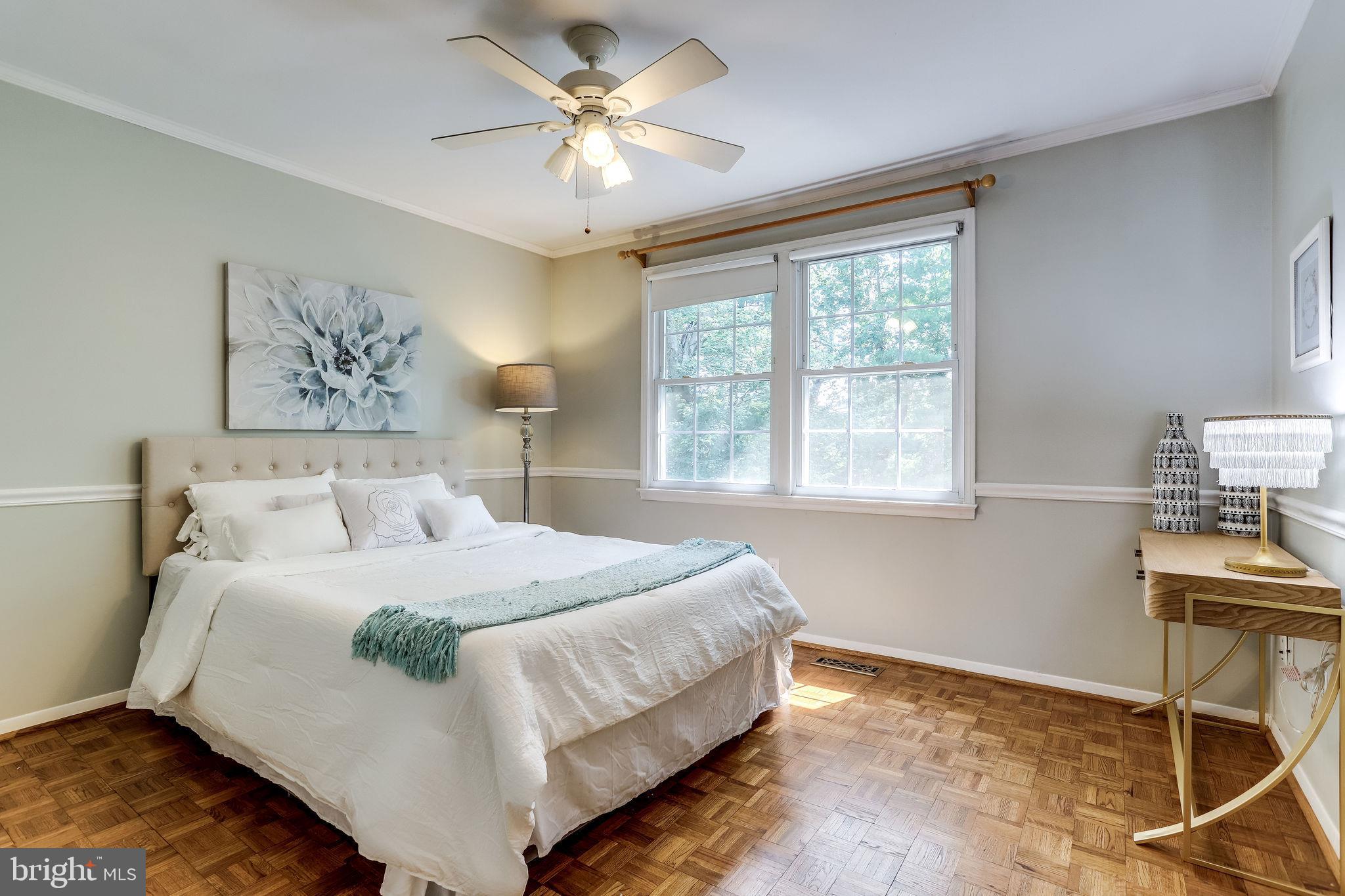 STRATHMEADE SQUARE - Residential