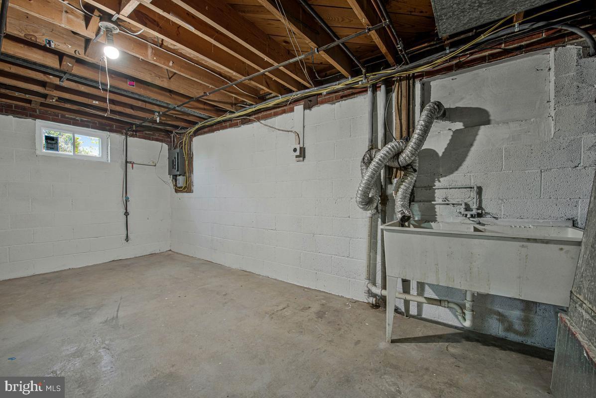 BRADBURY HEIGHTS - Residential