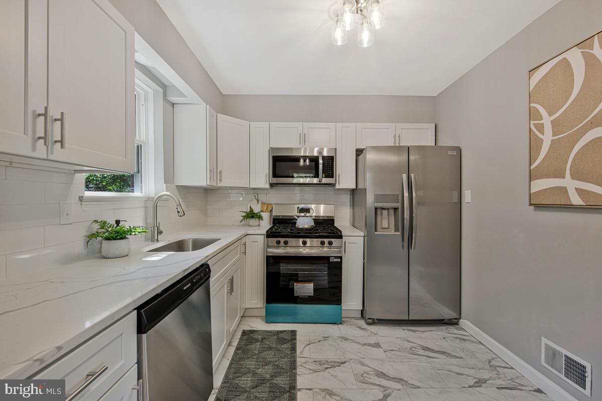 BRADBURY HEIGHTS - Residential