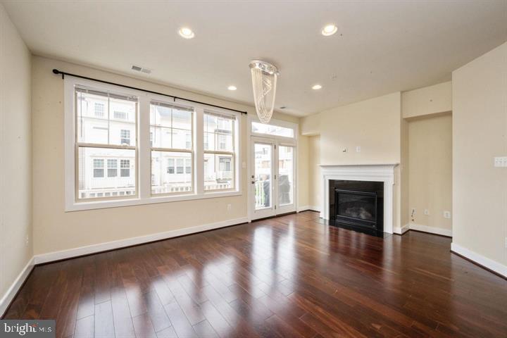 CROWN FARM - Residential Lease