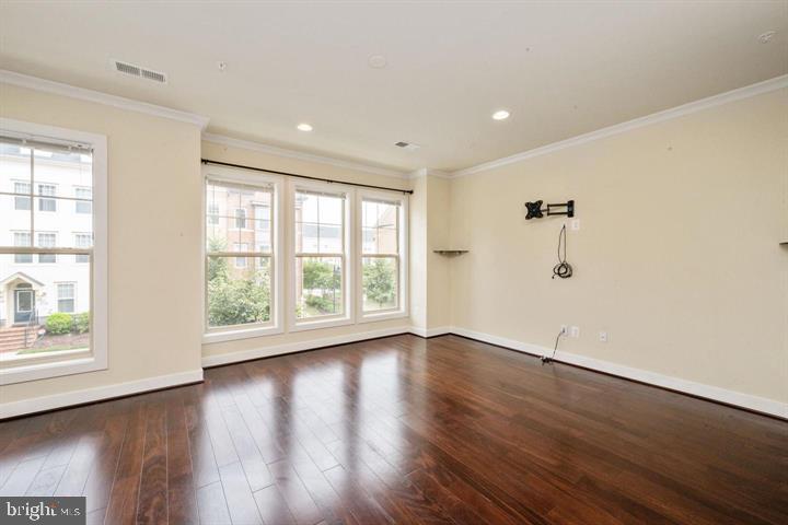 CROWN FARM - Residential Lease