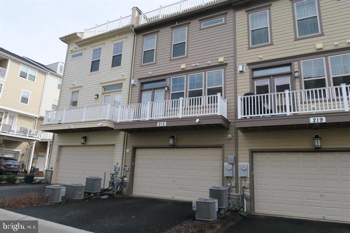 CROWN FARM - Residential Lease