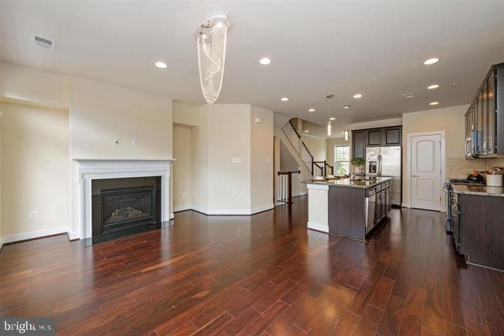 CROWN FARM - Residential Lease