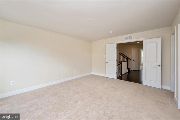 CROWN FARM - Residential Lease