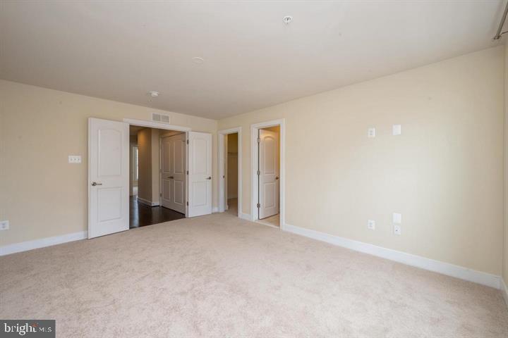 CROWN FARM - Residential Lease