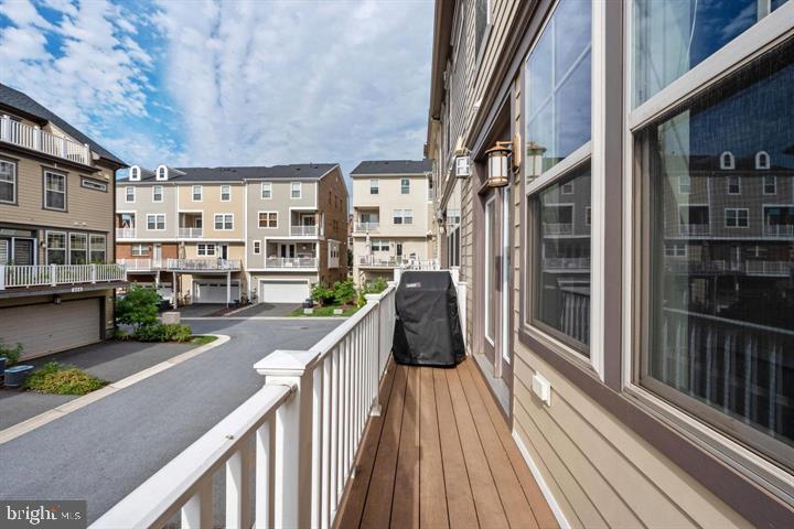 CROWN FARM - Residential Lease