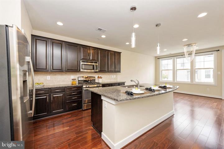 CROWN FARM - Residential Lease