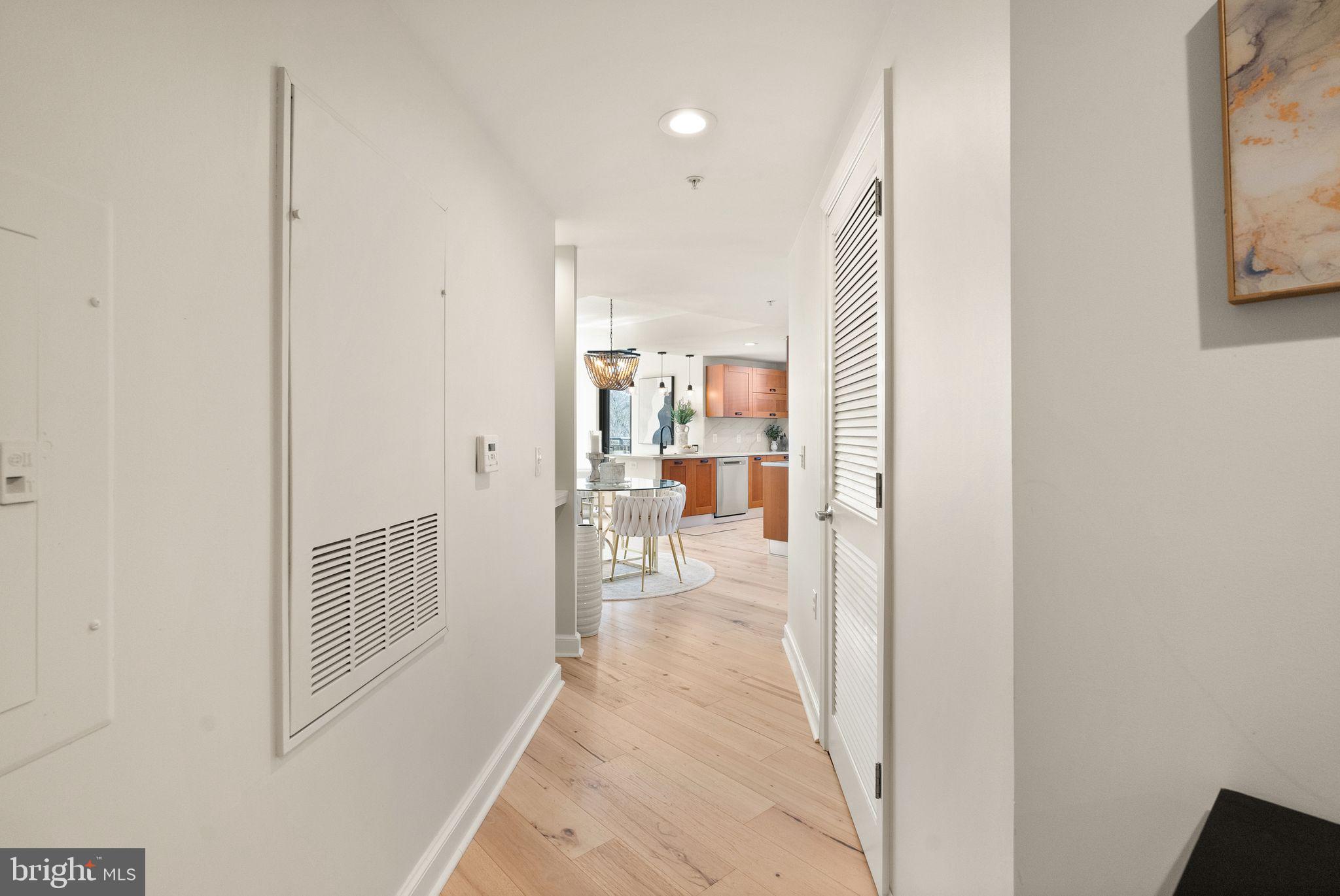 MIDTOWN ALEXANDRIA STATION CONDOMINIUM - Residential