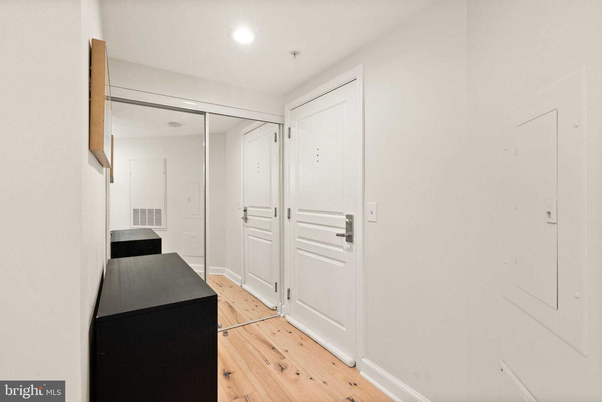 MIDTOWN ALEXANDRIA STATION CONDOMINIUM - Residential