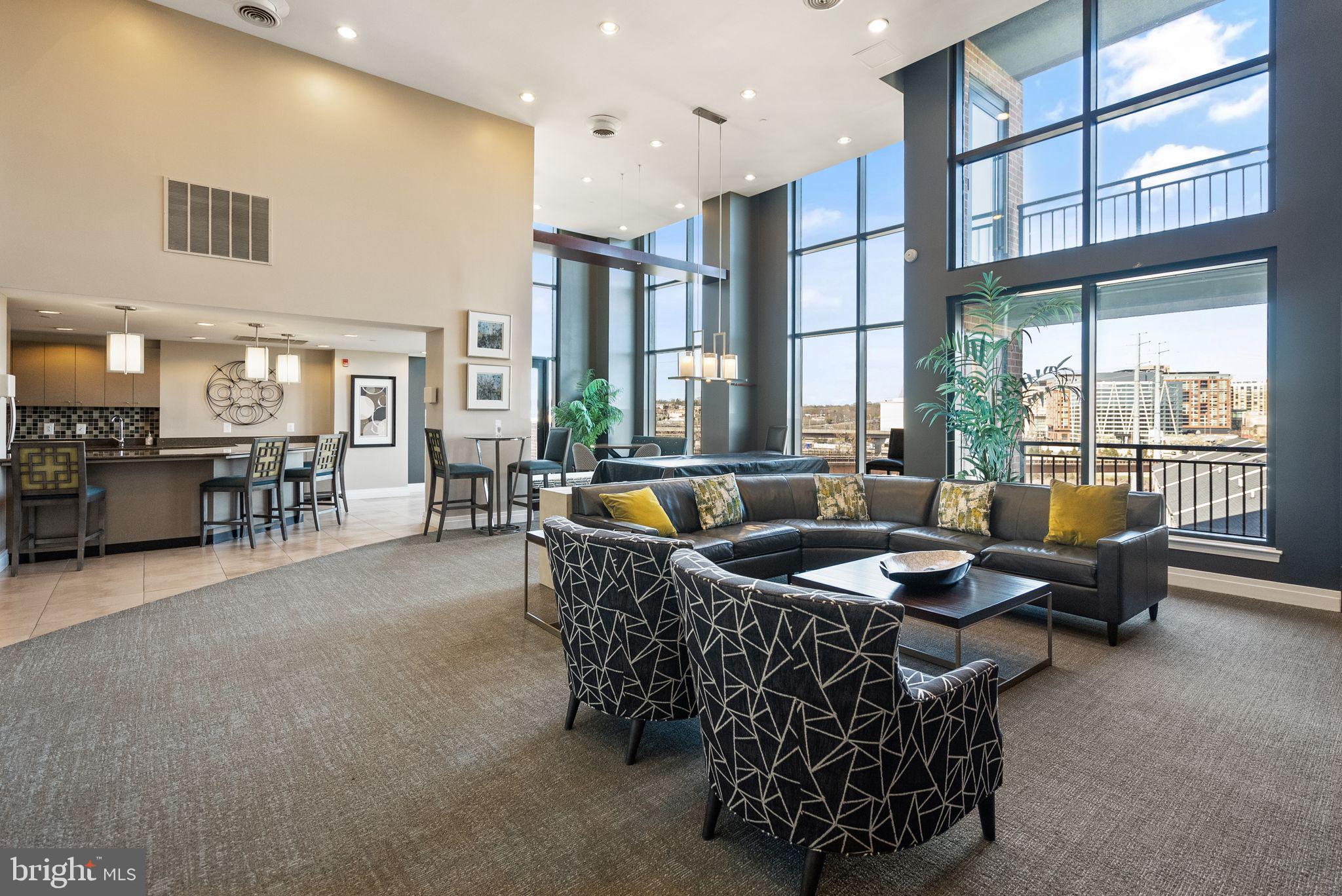 MIDTOWN ALEXANDRIA STATION CONDOMINIUM - Residential