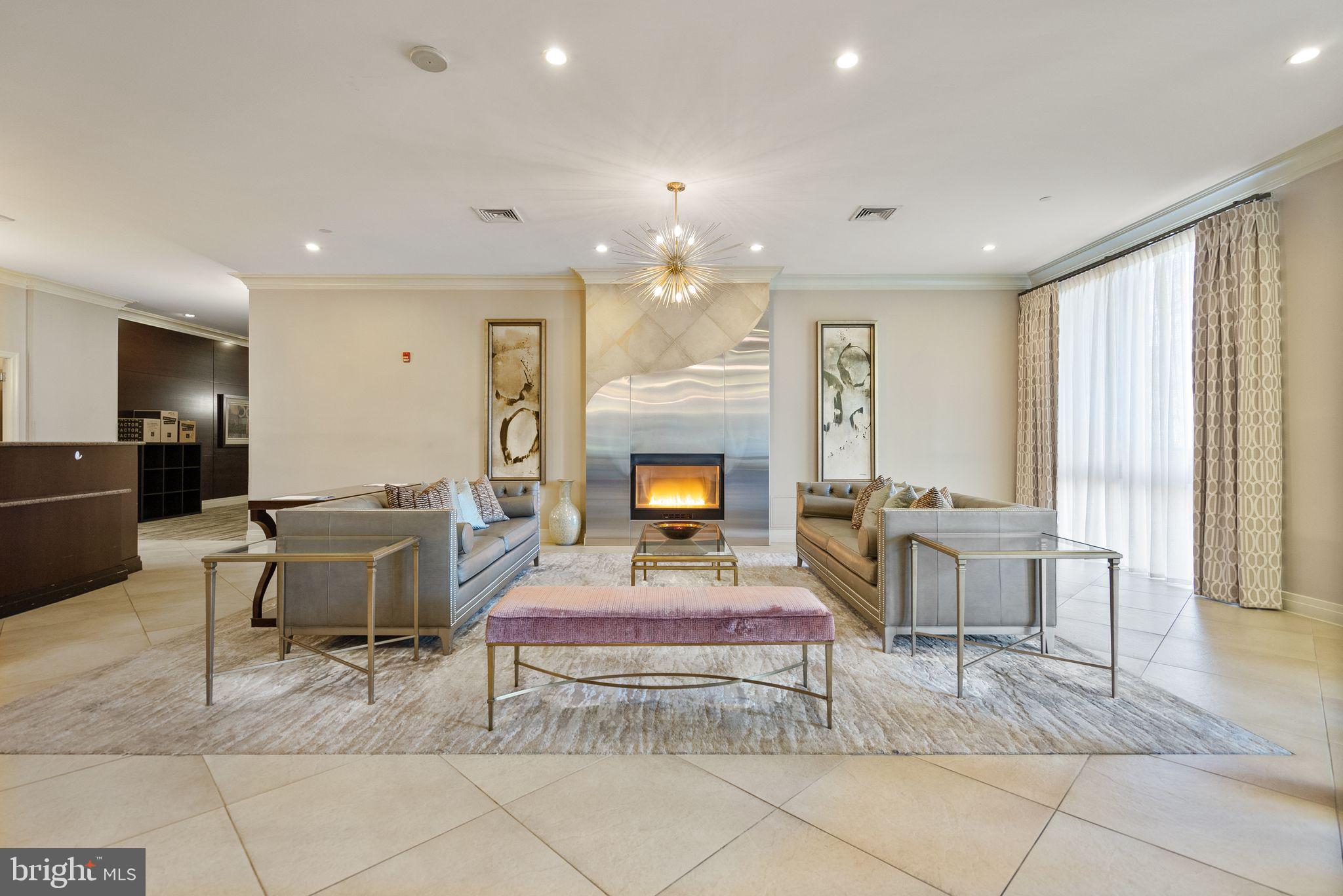 MIDTOWN ALEXANDRIA STATION CONDOMINIUM - Residential