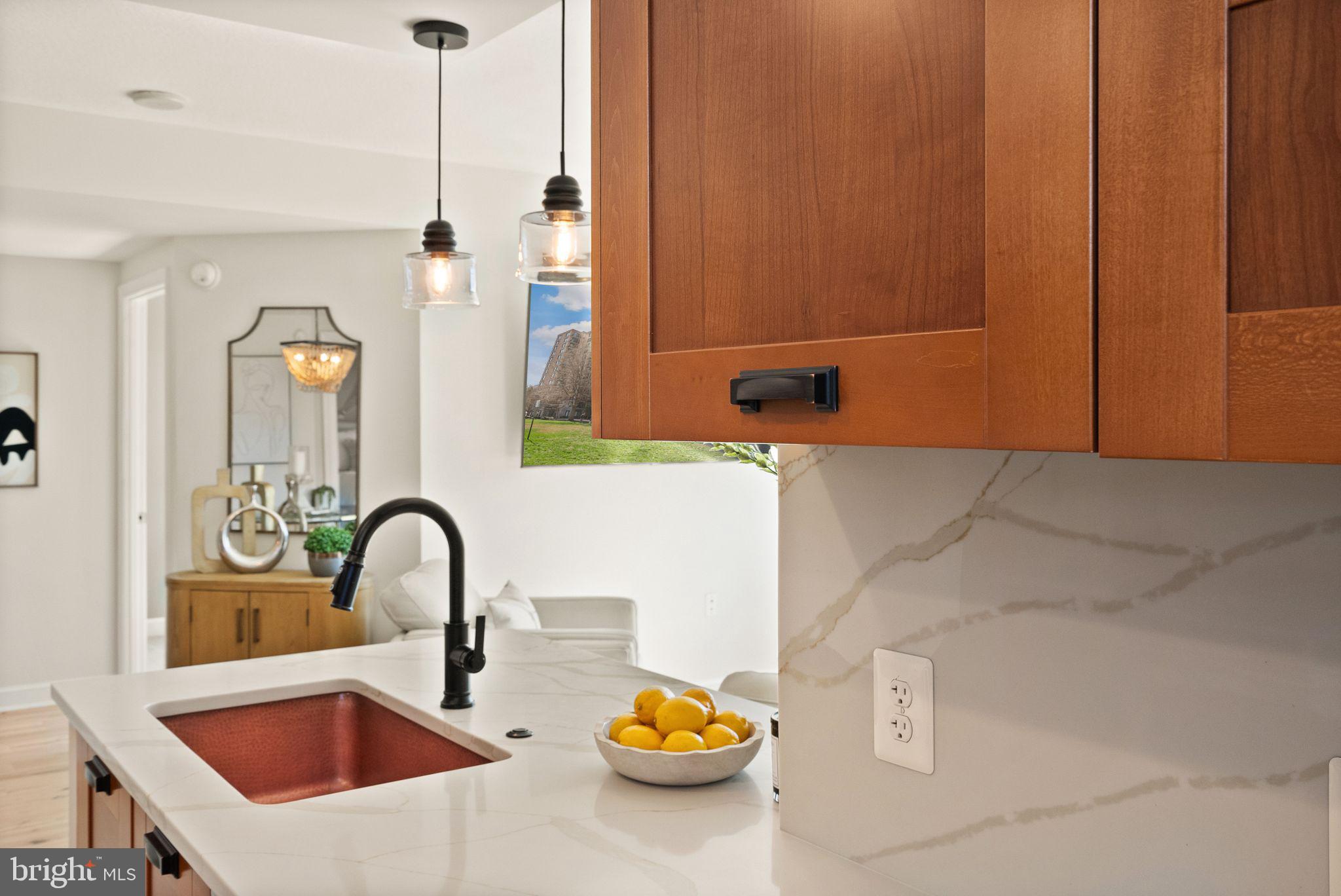 MIDTOWN ALEXANDRIA STATION CONDOMINIUM - Residential