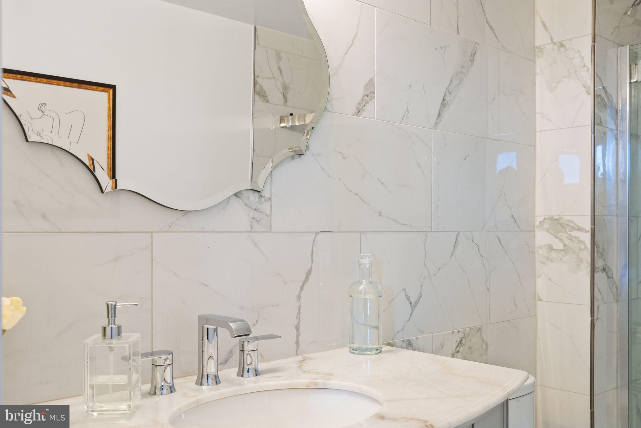 MIDTOWN ALEXANDRIA STATION CONDOMINIUM - Residential