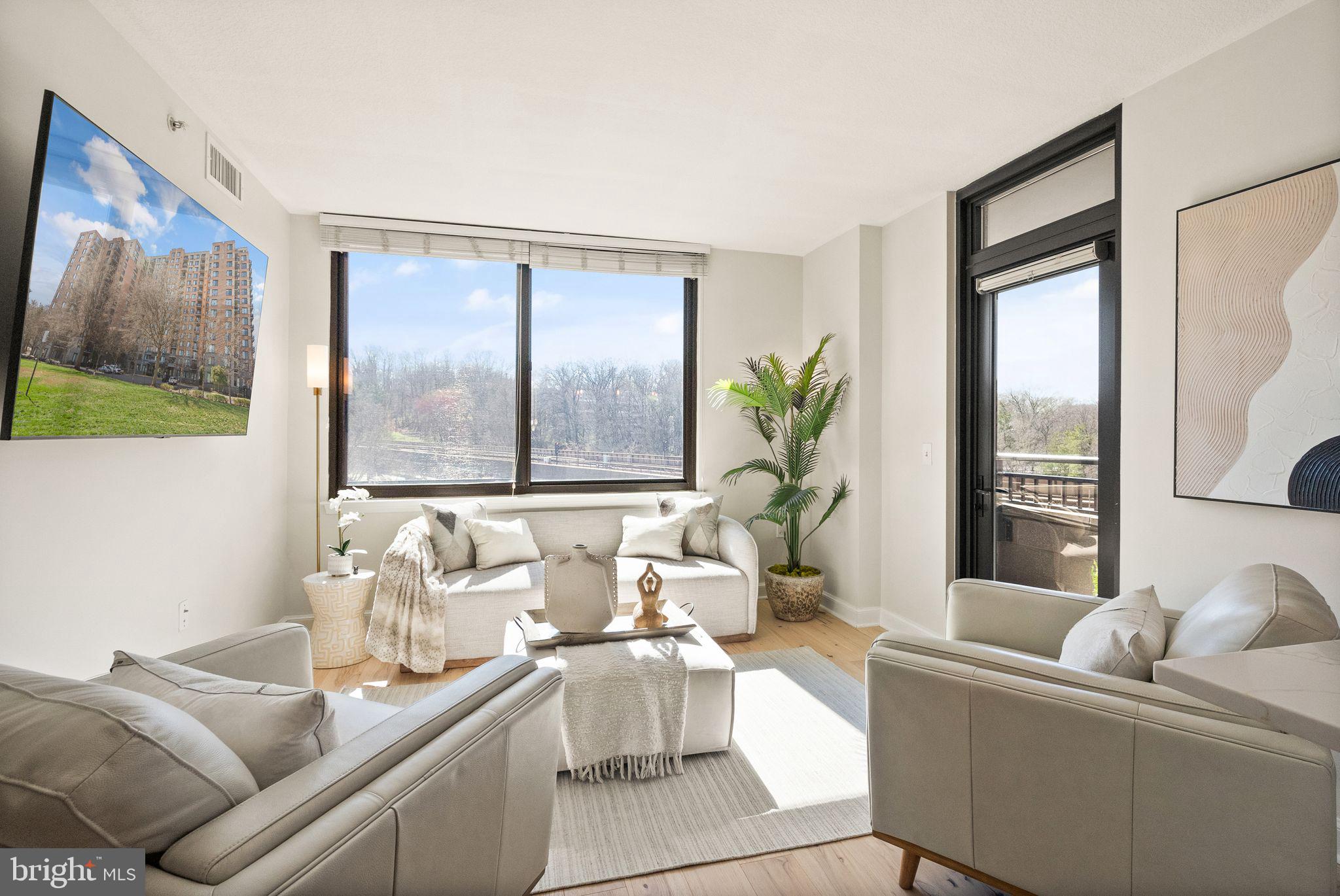 MIDTOWN ALEXANDRIA STATION CONDOMINIUM - Residential