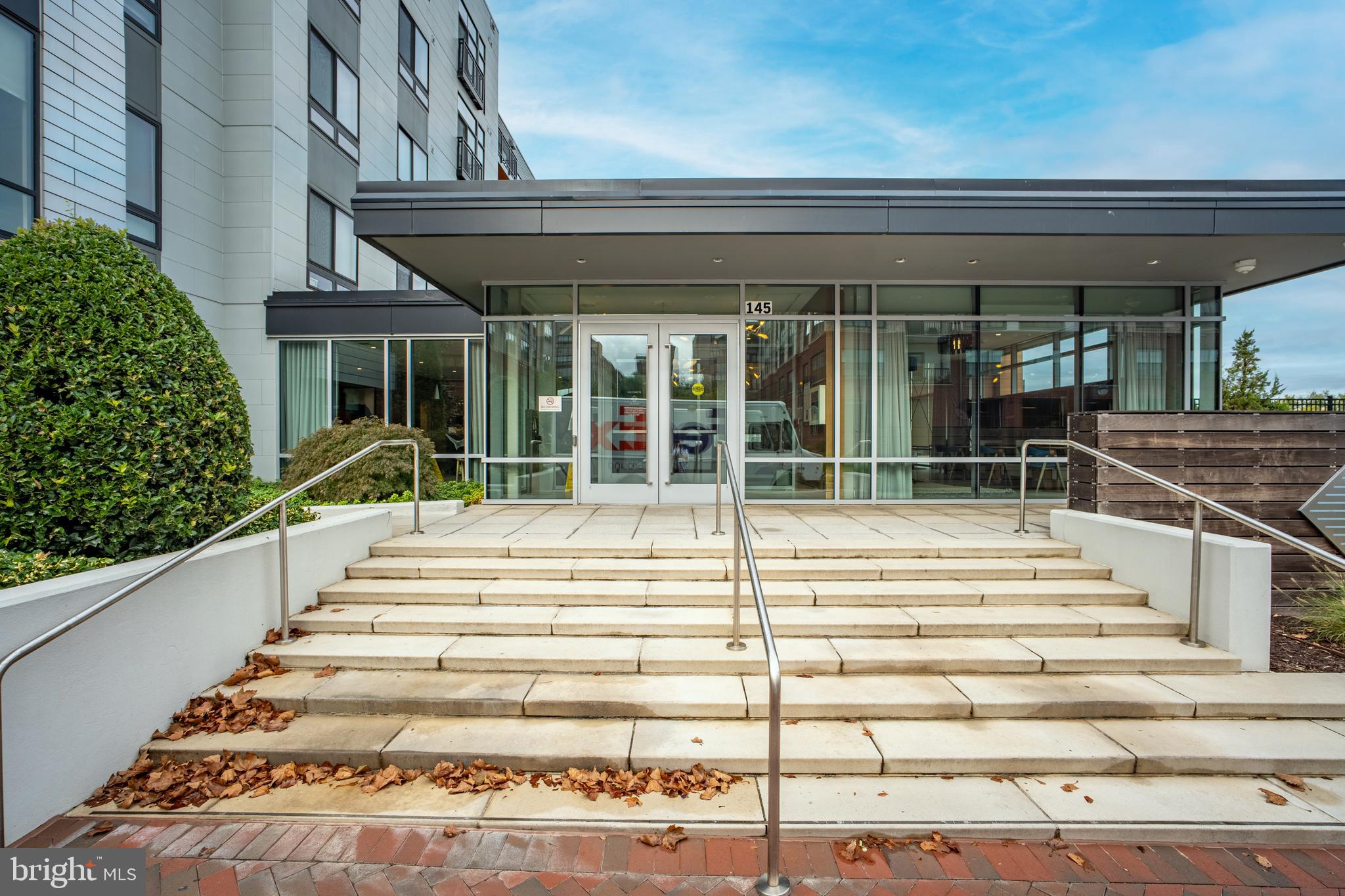 NATIONAL HARBOR - Residential