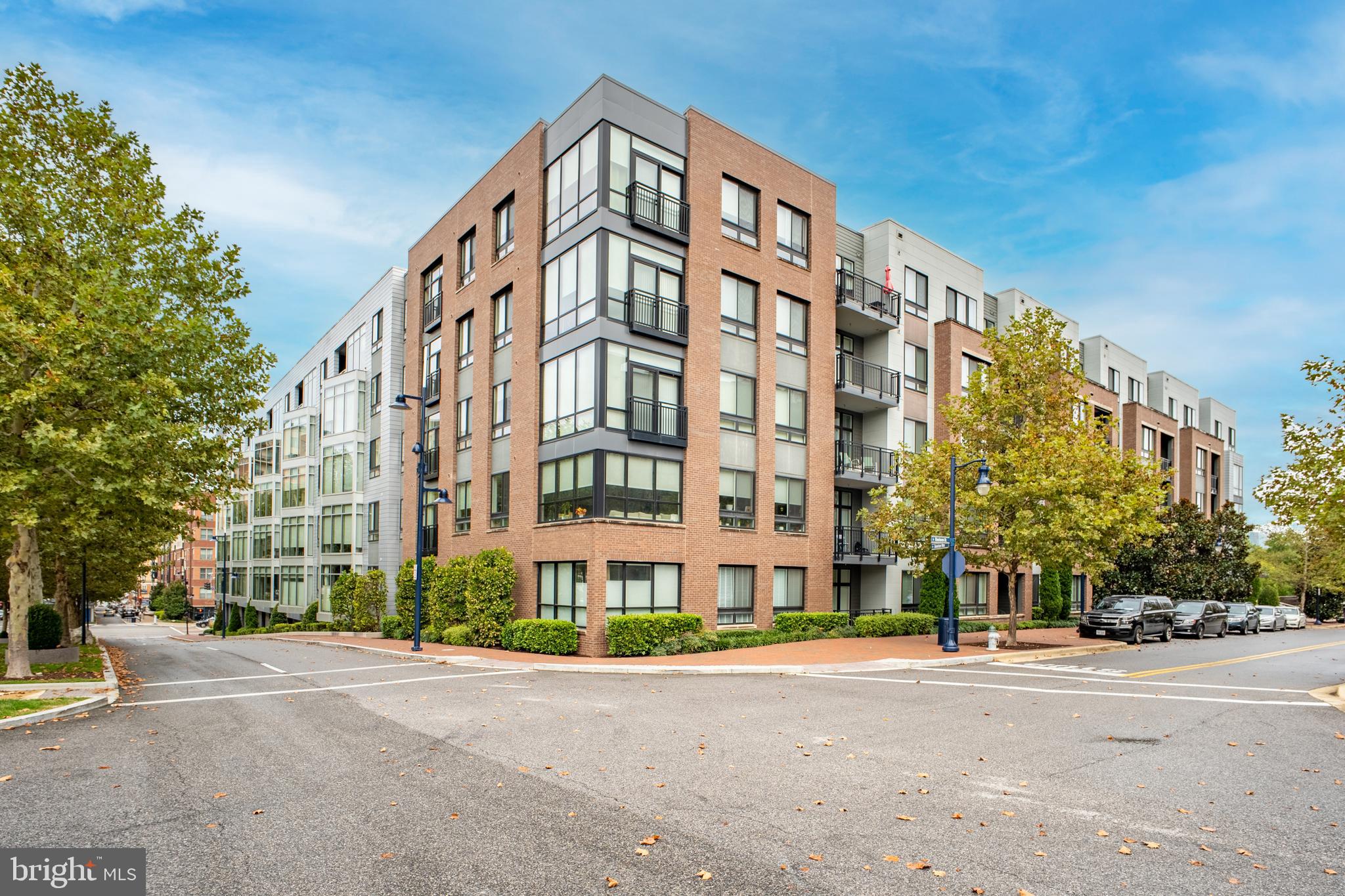 NATIONAL HARBOR - Residential