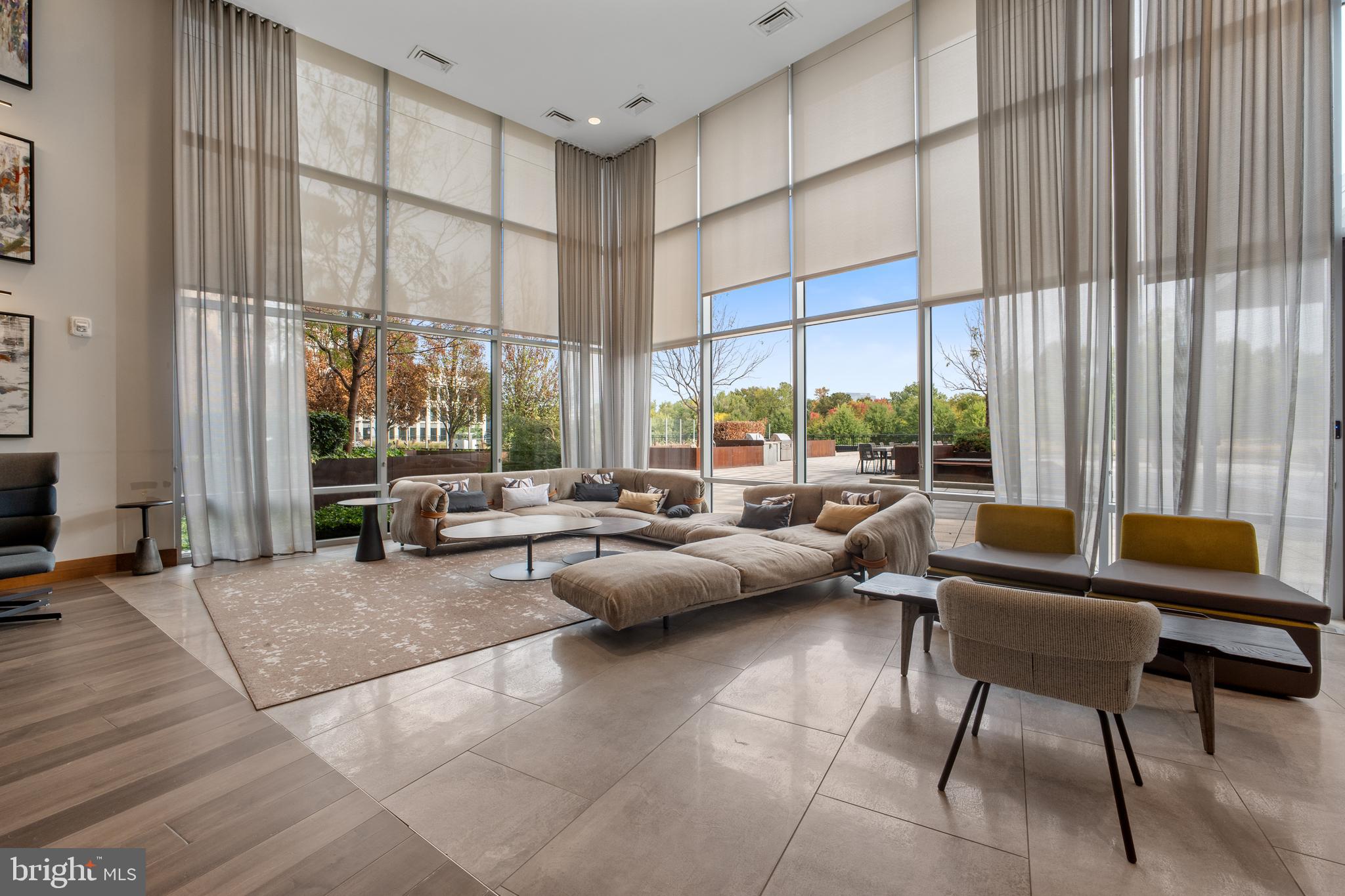 NATIONAL HARBOR - Residential