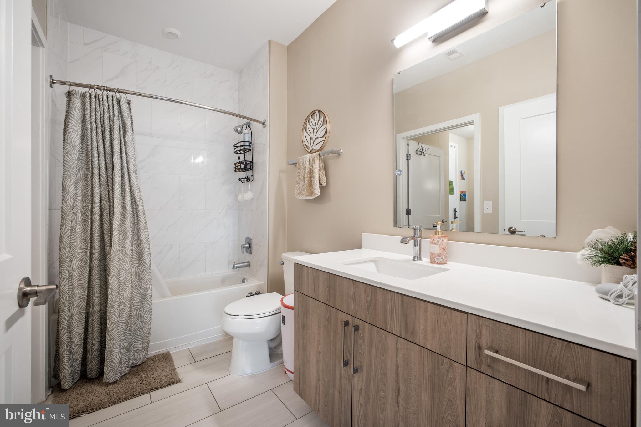 NATIONAL HARBOR - Residential